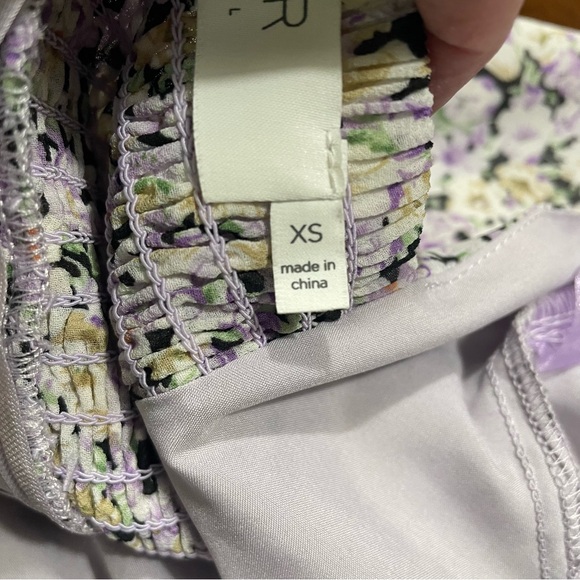 ASTR the label Micalela Floral Puff Sleeve Asymmetrical Midi Dress Size XS - Picture 14 of 16